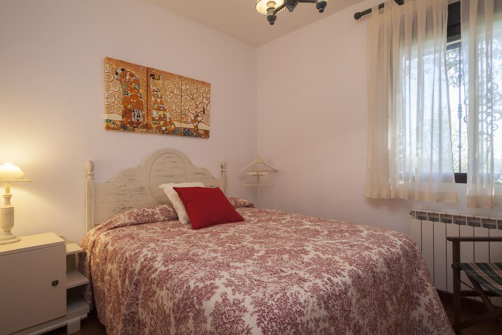 La Buenaventura Del Tietar Guest House Casavieja Room photo